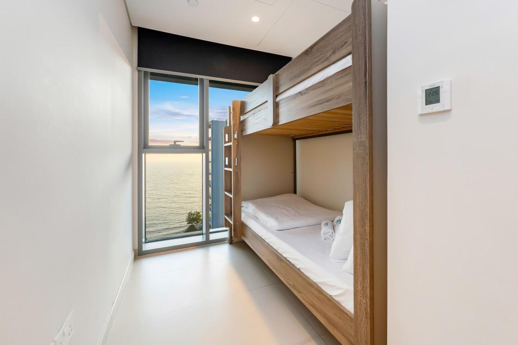 Fam Living Bluewaters - Island Living - Ain Dubai & Sea View Apartment Bilik gambar